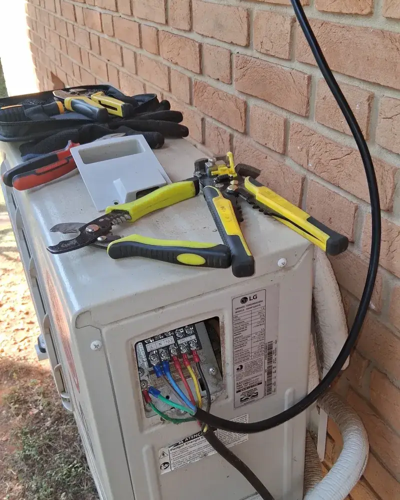Instalação elétrica de ar-condicionado 220V em Hortolândia